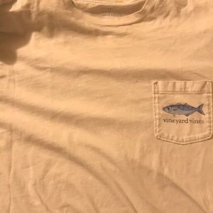 vineyard vines tee shirt